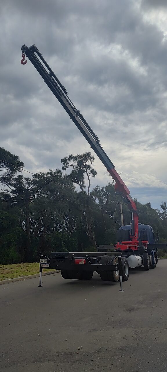 Guindauto G-Vetec GV36.0HP montado em caminhão